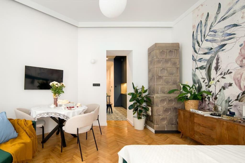 Green Oasis In The Centre Apartment Krakow Ngoại thất bức ảnh